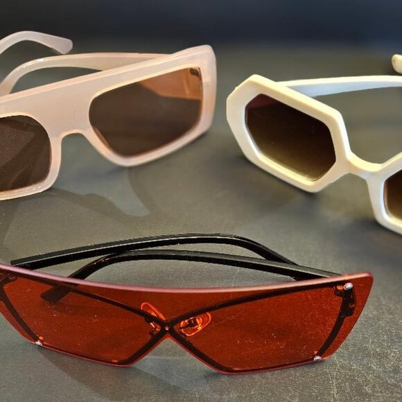 Collection of 3 boutique oversized modern sunglasses - Picture 1 of 7